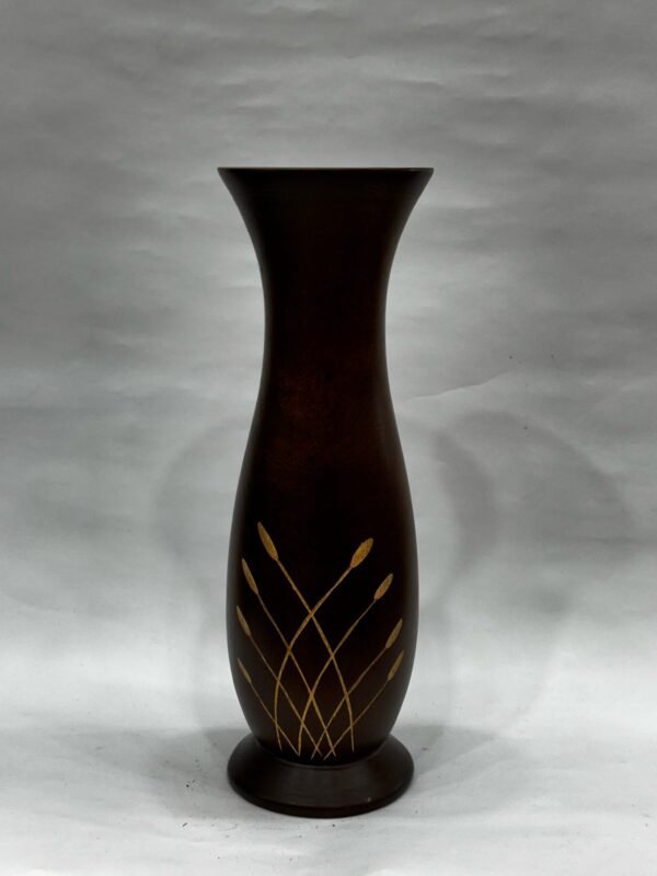 Handcrafted Vases - Black Design